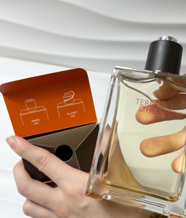 Luxury Fragrances — Real Prices. Limited Stock.